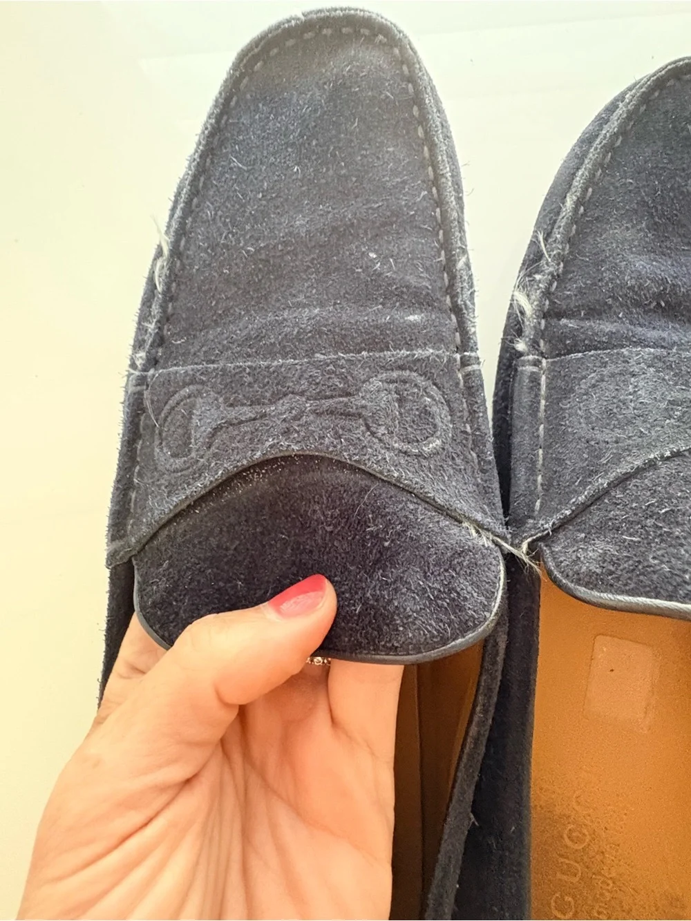 Gucci Navy Suede Slip-On Loafers with Tan Rubber Sole mens 8.5 size